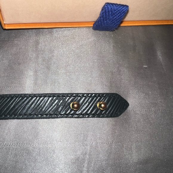 100% Authentic LV Bracelet - Picture 5 of 5